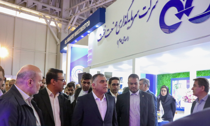 بازدید وزیر نفت از بیست و نهمین نمایشگاه بین المللی نفت و گاز